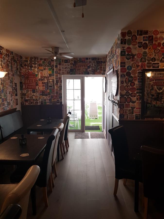 The Jackdaw Pub Self Catering Static Caravan Free Breakfast Supplied Tadcaster